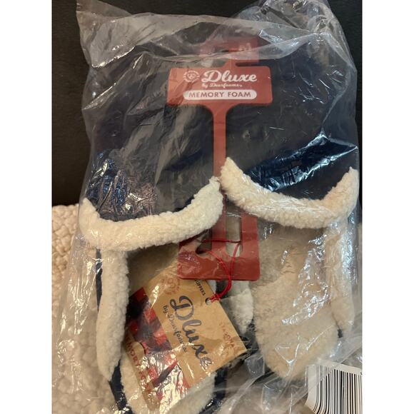Deluxe memory foam women’s slippers size 7-8-NIB - Picture 4 of 4
